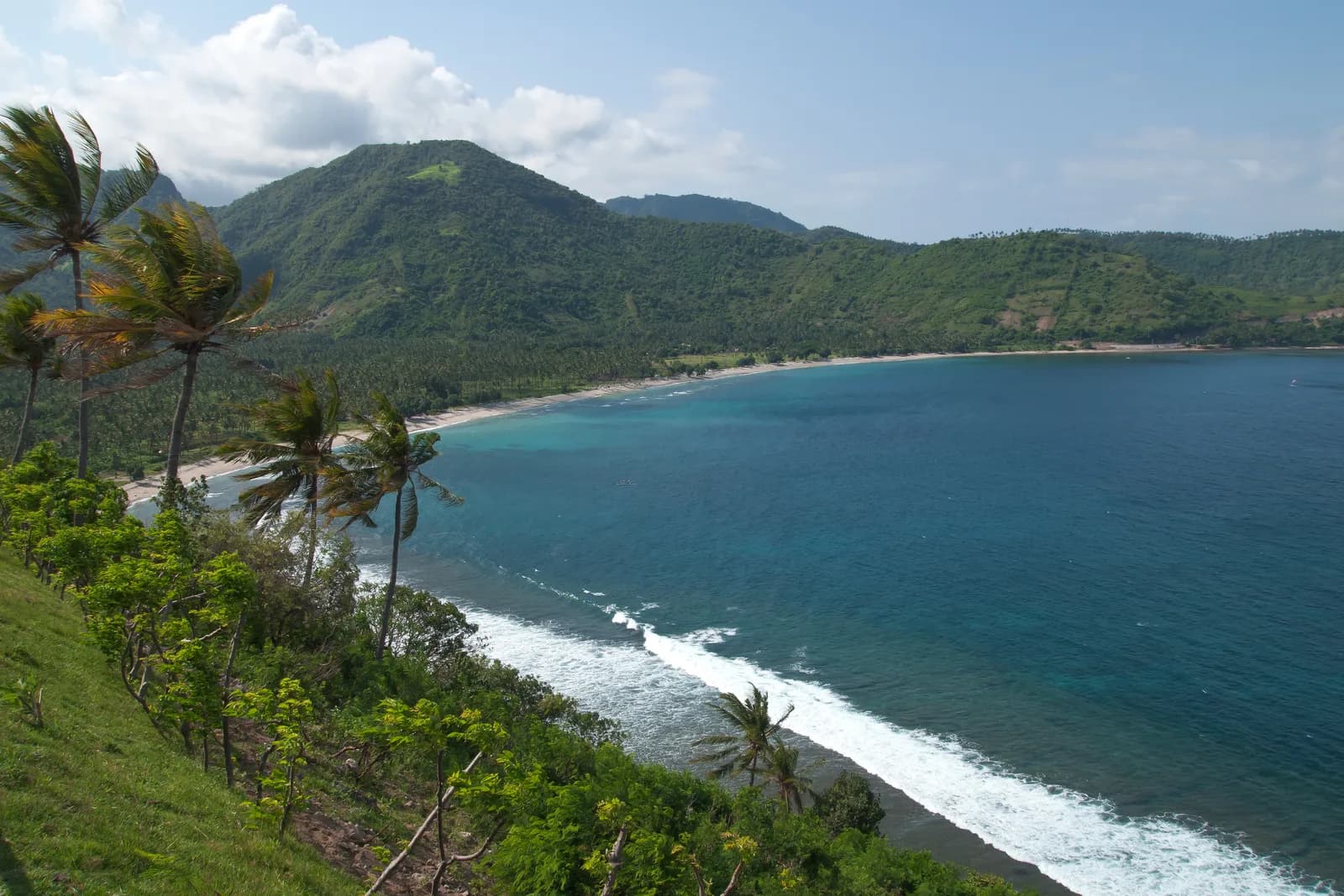Pink Beach & East Lombok Tour